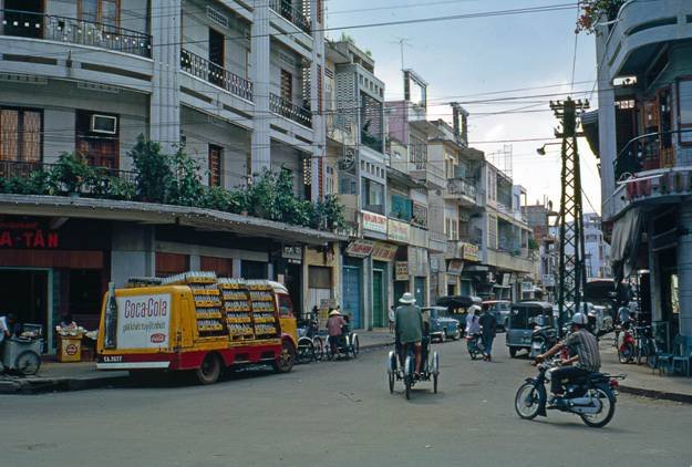 1968-nga-tu-De-Tham-Bui-Vien.jpg