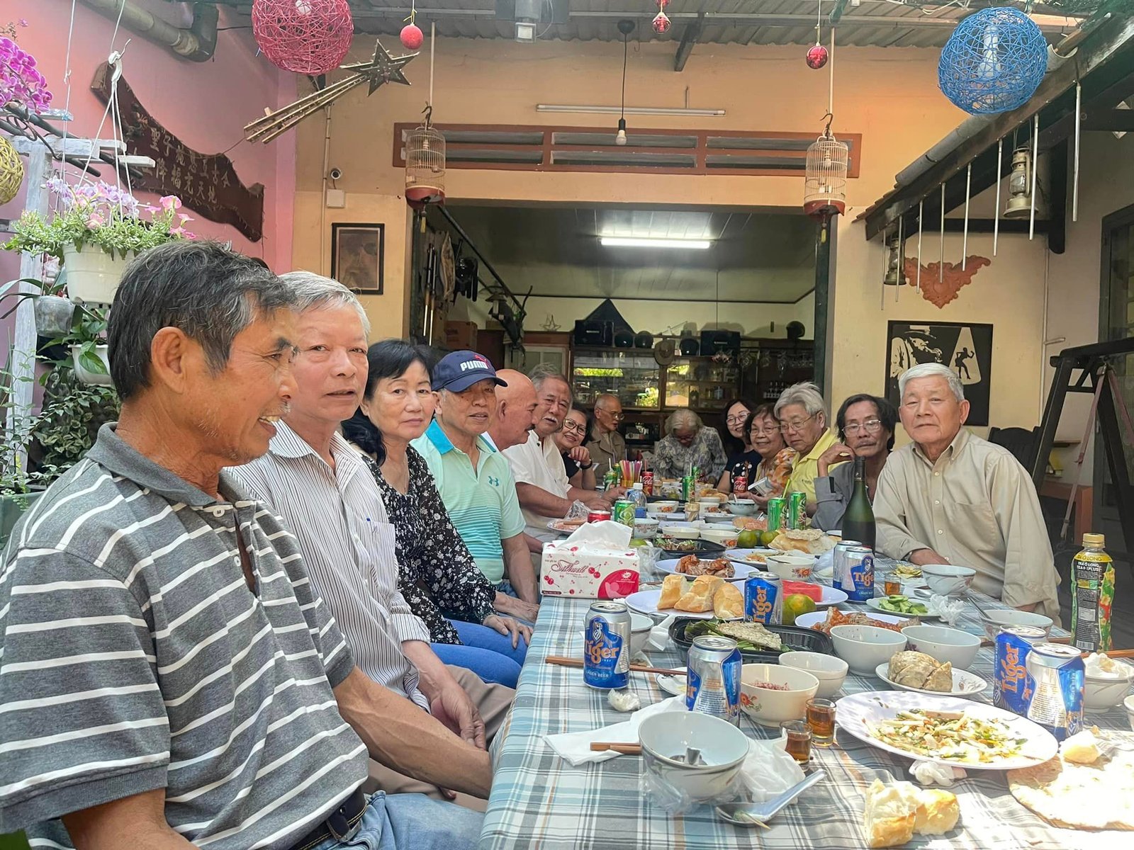 https://www.conganhuynh.com/BH01.JPG